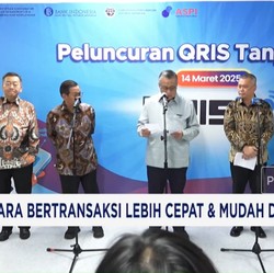 Video: Cara Bertransaksi Lebih Cepat & Mudah Dengan QRIS Tap