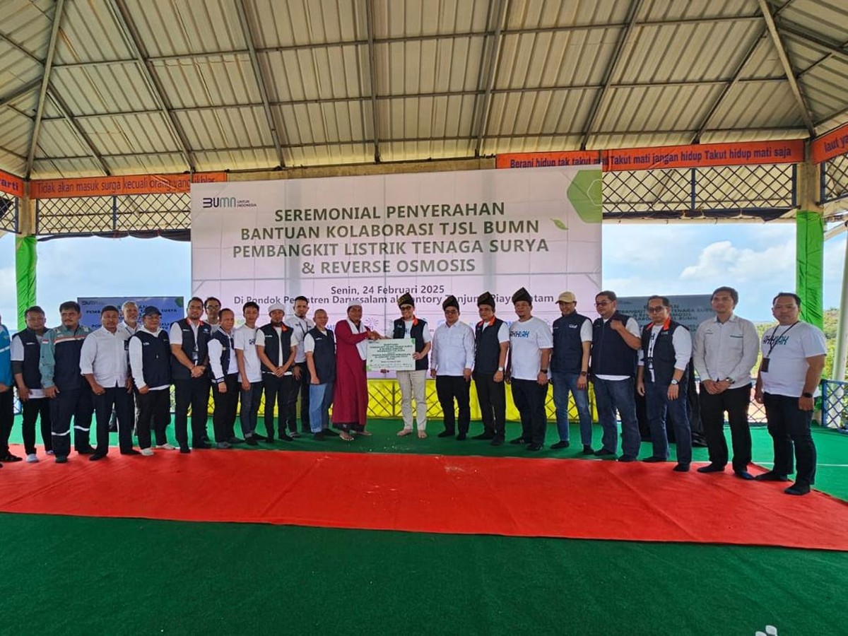 PTPP dan 22 BUMN Hadirkan Energi Surya dan Air Bersih untuk Pesantren Batam