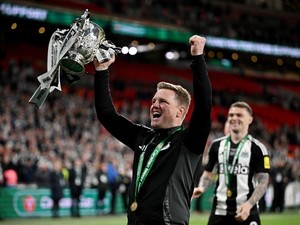 Setelah 17 Tahun, Akhirnya Ada Manajer Asli Inggris Menangi Trofi