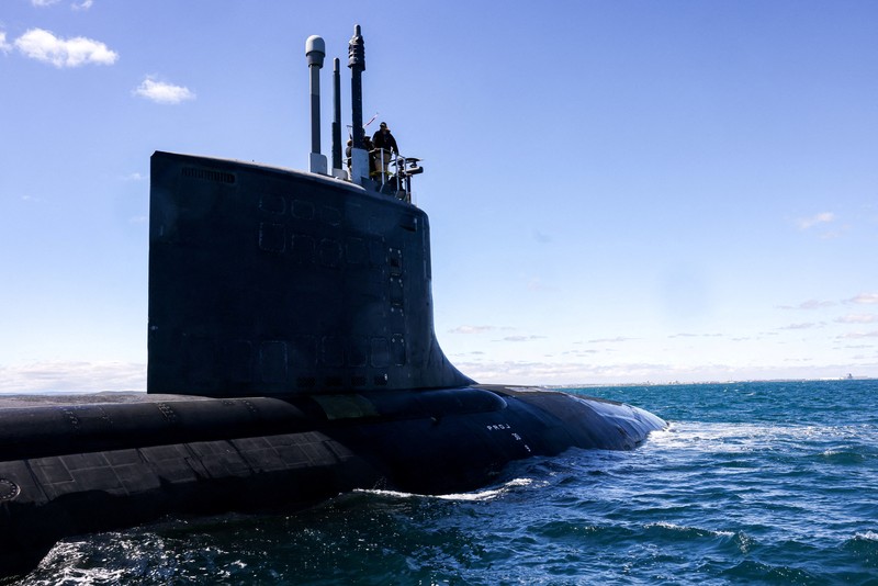 Kapal selam serang cepat kelas Virginia USS Minnesota (SSN-783) terlihat di lepas pantai Australia Barat, Australia 16 Maret 2025. Kapal selam serang cepat kelas Virginia USS Minnesota (SSN-783) terlihat di lepas pantai Australia Barat, Australia 16 Maret 2025. (COLIN MURTY/Pool via REUTERS)