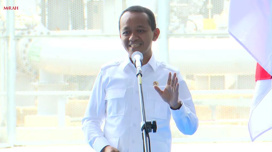 Menteri ESDM, Bahlil Lahadalia memberikan pemaparan dalam Peresmian Pabrik Pemurnian Logam Mulia PT Freeport Indonesia, Gresik, Senin (17/3/2025). (Tangkapan Layar Youtube Sekretariat Presiden)