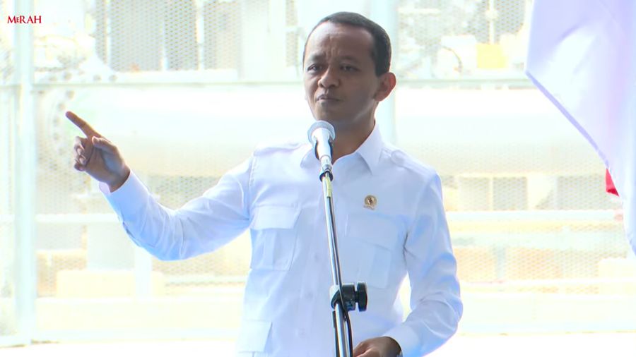 Menteri ESDM, Bahlil Lahadalia memberikan pemaparan dalam Peresmian Pabrik Pemurnian Logam Mulia PT Freeport Indonesia, Gresik, Senin (17/3/2025). (Tangkapan Layar Youtube Sekretariat Presiden)