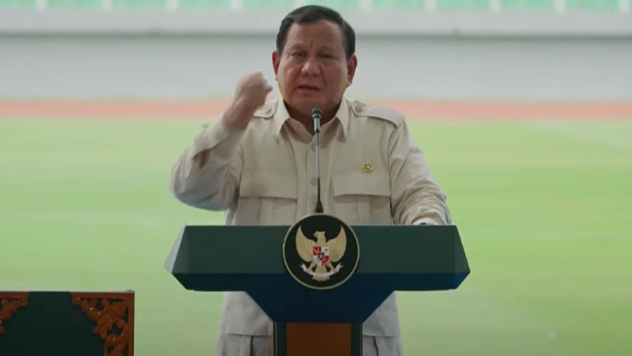 Presiden Prabowo Subianto di Stadion Gelora Delta Sidoarjo, Senin (17/3/2025). (YouTube/Sekretariat Presiden)
