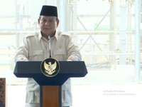 Video: Prabowo Kunjungi Pabrik Penghasil 50 Ton Emas Batangan di RI