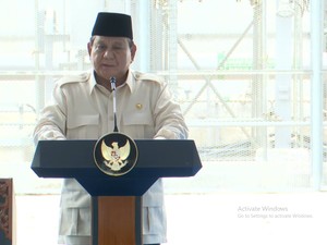Video: Prabowo Kunjungi Pabrik Penghasil 50 Ton Emas Batangan di RI