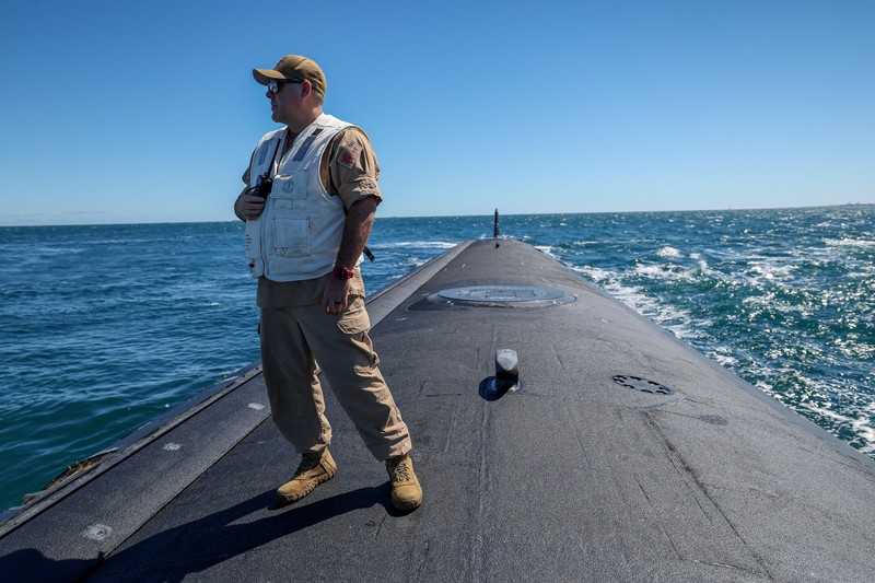 Kapal selam serang cepat kelas Virginia USS Minnesota (SSN-783) terlihat di lepas pantai Australia Barat, Australia 16 Maret 2025. Kapal selam serang cepat kelas Virginia USS Minnesota (SSN-783) terlihat di lepas pantai Australia Barat, Australia 16 Maret 2025. (COLIN MURTY/Pool via REUTERS)