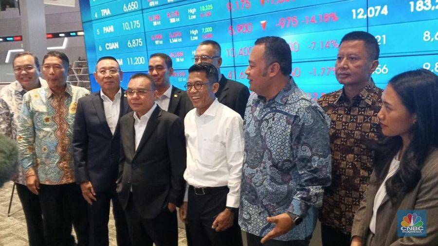 Anggota DPR Kunjungi BEI Usai IHSG Tertekan Dalam Selasa (18/3/2025). (²©²ÊÍøÕ¾/Robertus Andrianto)