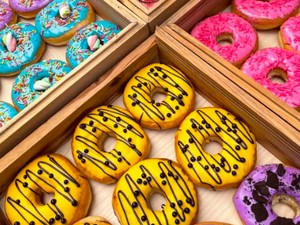 Laris! Donat CAViA di Bali Bisa Laku 1.700 Buah Sehari Saat Ramadan