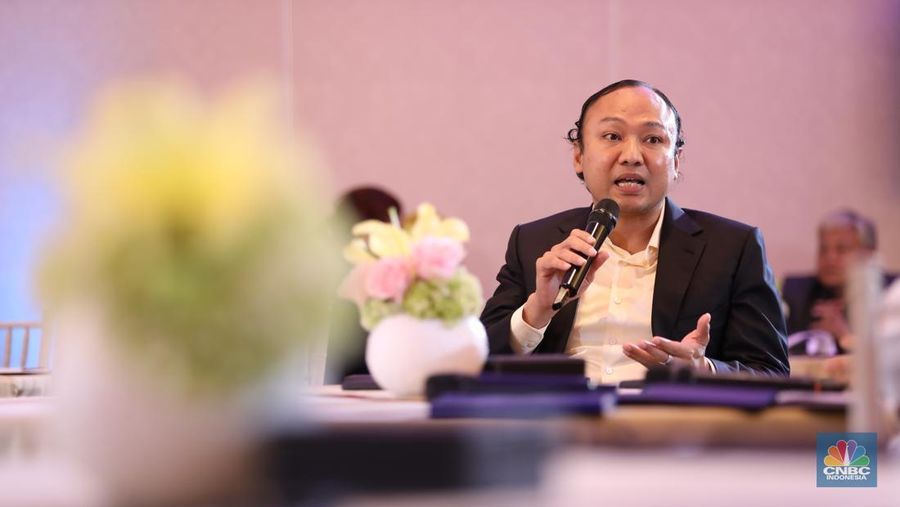 Direktur PT Bayan Resources Tbk, Alexander Ery Wibowo menyampaikan paparan dalam acara Mining Forum 2025 di Jakarta, Selasa (18/3/2025). (²©²ÊÍøÕ¾/Tri Susilo)
