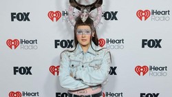 JoJo Siwa Temukan Jati Diri Lagi Baru Lewat Cinta