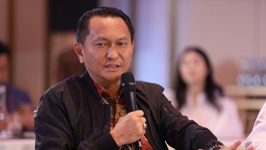 Ketua Komisi XII DPR RI, Bambang Patijaya menyampaikan paparan dalam acara Mining Forum 2025 di Jakarta, Selasa (18/3/2025). (²©²ÊÍøÕ¾/Tri Susilo)