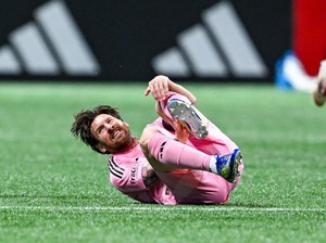 Kompak! Messi-Ronaldo Sama-sama Apes