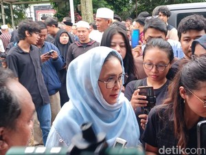 Video: Wajah Sedih Oneng Melepas Kepergian Mat Solar Bang Juri