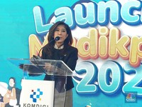 Bocoran Menkomdigi Soal Aturan Larangan Medsos Buat Anak di RI