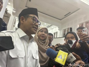Menko Cak Imin Dorong Pemudik Berbelanja Hasil UMKM di Kampung Halaman