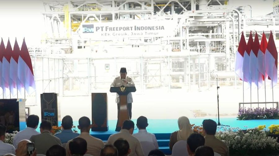 Presiden RI Prabowo Subianto saat meresmikan Precious Metal Refinary (PMR) PT Freeport Indonesia di Gresik, Senin, 17 Maret 2025 (Dok MIND ID)
