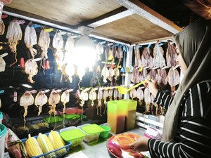 Icip-icip Sopang Khas Ramadan di Pontianak, Bisa Bakar Sendiri