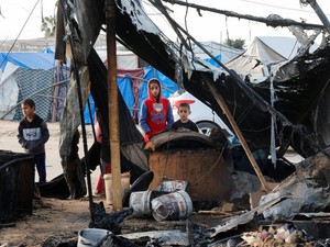 Gempuran Israel Hantam Rumah-rumah di Gaza, Tewaskan 10 Orang