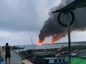 Kapal Pengangkut BBM Terbakar di Natuna, 1 Orang Tewas-2 Terluka