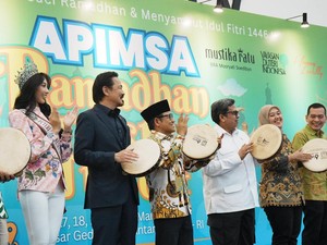 BPJPH dan Asosiasi Pengusaha UMKM Nusantara Teken MoU Jaminan Produk Halal