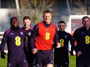 Dan Burn Baru Gabung Timnas, Langsung Senggol Kane dan Bellingham
