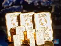 Alasan Harga Emas Terus Melejit, Polandia & China Borong Terus
