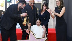 Video: Momen Gal Gadot Terima Penghargaan Bintang Hollywood Walk of Fame