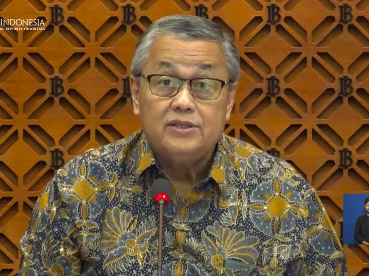 Dampak Tarif Trump: Resesi AS dan Risiko Suku Bunga Tetap Tinggi