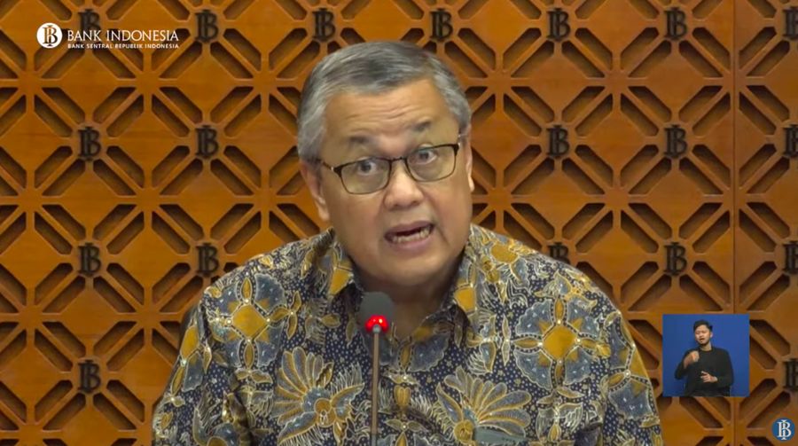 Gubernur Bank Indonesia, Perry Warjiyo saat menyampaikan Hasil Rapat Dewan Gubernur Bulan Maret 2025. (Tangkapan Layar Youtube Bank Indonesia)