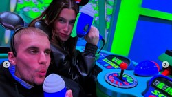 Justin-Hailey Bieber Disebut Contek Gaya Kencan Selena Gomez-Benny Blanco