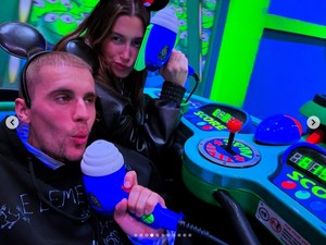 Justin-Hailey Bieber Disebut Contek Gaya Kencan Selena Gomez-Benny Blanco