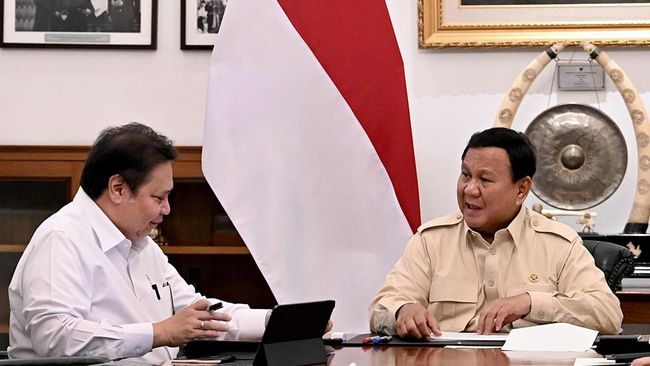 Instruksi Prabowo Soal Penyelamatan Industri Tekstil & Alas Kaki RI