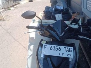 Duh! Motor Beserta Sekarung Paket Milik Kurir di Sukabumi Raib Dicuri