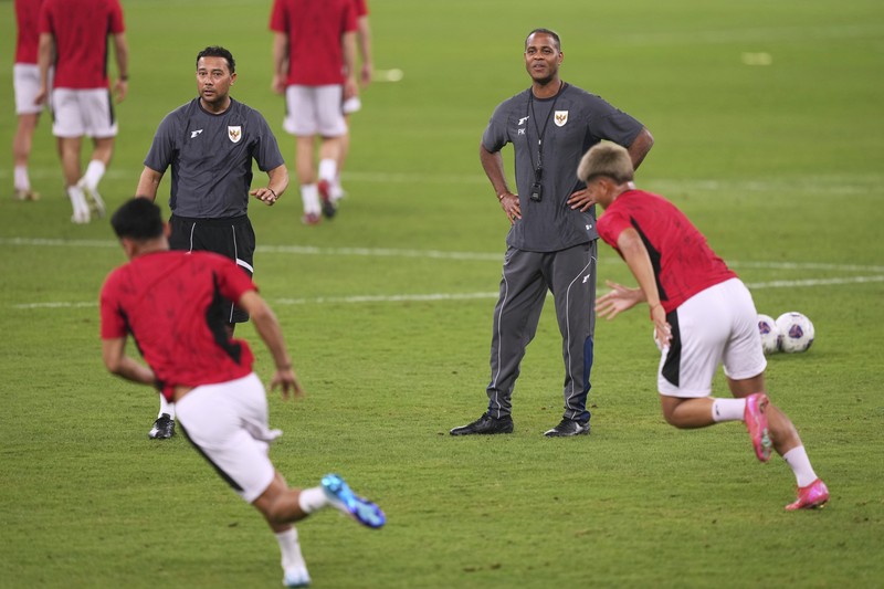 Pemain Tim Nasional (Timnas) menjalani sesi latihan di Stadion Netstrata Jubilee, Sydney, Rabu (19/3/2025). (AP Photo/Mark Baker) Pemain Tim Nasional (Timnas) menjalani sesi latihan di Stadion Netstrata Jubilee, Sydney, Rabu (19/3/2025). (AP Photo/Mark Baker)
