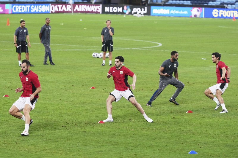 Pemain Tim Nasional (Timnas) menjalani sesi latihan di Stadion Netstrata Jubilee, Sydney, Rabu (19/3/2025). (AP Photo/Mark Baker) Pemain Tim Nasional (Timnas) menjalani sesi latihan di Stadion Netstrata Jubilee, Sydney, Rabu (19/3/2025). (AP Photo/Mark Baker)