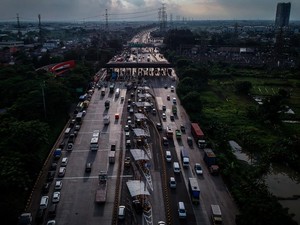 Arus Lalin Meningkat, 42.930 Kendaraan Menuju Arah Merak pada H-4 Natal