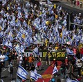Ramai-Ramai Warga Israel 'Kepung' Netanyahu, Demo Tolak Serang Gaza
