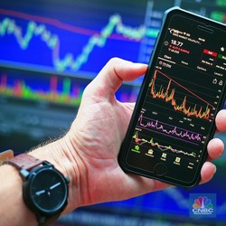 Dua Petinggi Chandra Asri (TPIA) Borong Saham, Segini Nilainya