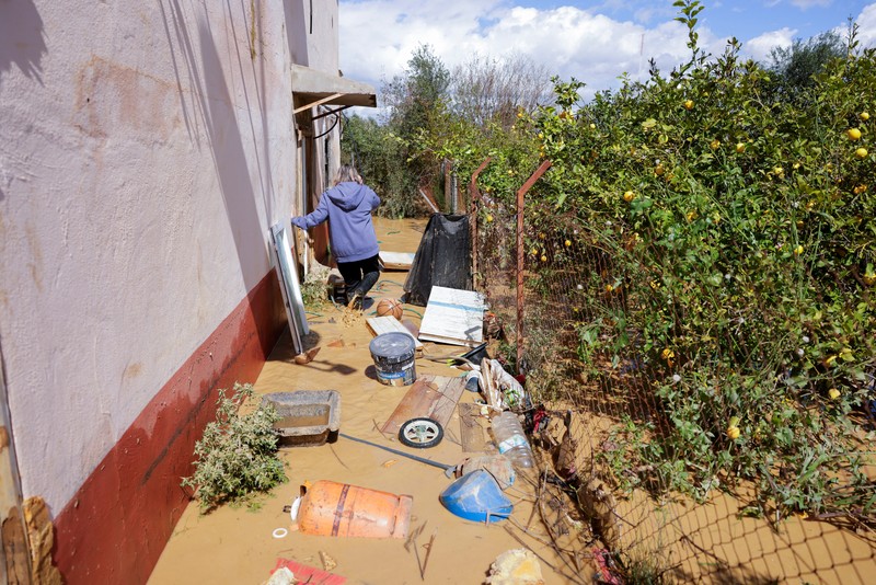 Suasana setelah hujan lebat di Campanillas, Malaga, Spanyol, Selasa (18/3/2025). (REUTERS/Jon Nazca) Suasana setelah hujan lebat di Campanillas, Malaga, Spanyol, Selasa (18/3/2025). (REUTERS/Jon Nazca)