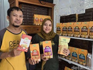 Usaha Camilan Egg Roll di Depok Dukung Disabilitas untuk Bekerja