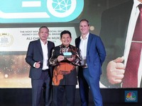 BPJS Kesehatan Raih Most Trusted Financial Brand & CEO Digital Award