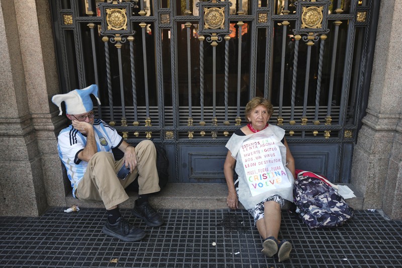 Demo di luar Kongres Nasional saat protes mingguan di Buenos Aires, Argentina, Rabu (19/3/2025). (REUTERS/Agustin Marcarian) Demo di luar Kongres Nasional saat protes mingguan di Buenos Aires, Argentina, Rabu (19/3/2025). (REUTERS/Agustin Marcarian)