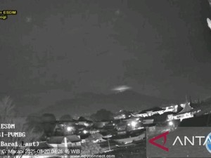 Gunung Marapi Kembali Erupsi, Semburkan Abu Vulkanik 1 Kilometer
