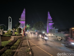 Fakta Menarik Gresik, dari Kota Santri hingga Sarung Tenun Mendunia