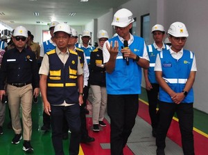 Lawatan ke Banjarmasin, Bahlil Pastikan Listrik PLN Aman Layani Idulfitri