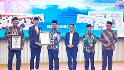 Mushaf Nusantara Raih Dua Rekor MURI, Ditulis oleh 365 Kaligrafer Se-Indonesia