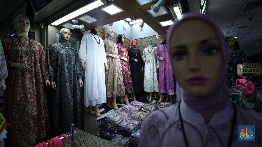 Suasana Pasar Tanah Abang di Jakarta, Kamis (20/3/2025). (CNBC Indonesia/Tri Susilo)