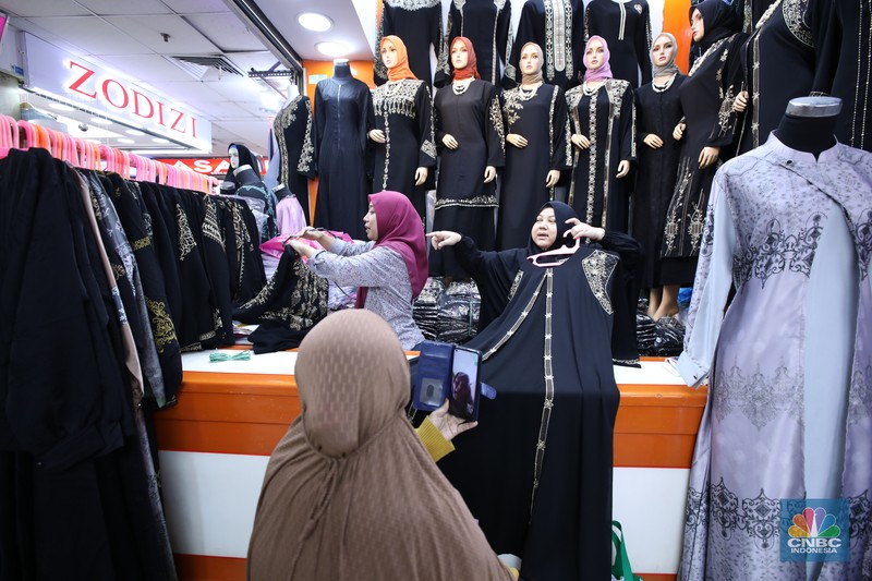 Suasana Pasar Tanah Abang di Jakarta, Kamis (20/3/2025). (CNBC Indonesia/Tri Susilo) Suasana Pasar Tanah Abang di Jakarta, Kamis (20/3/2025). (CNBC Indonesia/Tri Susilo)