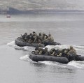 Tentara AS berpartisipasi dalam latihan penyeberangan sungai gabungan di Sungai Imjin selama latihan penyeberangan sungai gabungan antara Korea Selatan dan Amerika Serikat sebagai bagian dari latihan militer Freedom Shield di Yeoncheon, Korea Selatan