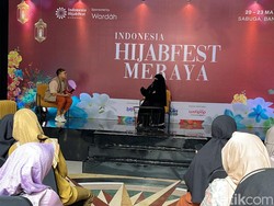 Umi Pipik Ungkap Amalan 10 Terakhir Ramadan yang Bisa Dilakukan di Rumah Umi Pipik Ungkap Amalan 10 Terakhir Ramadan yang Bisa Dilakukan di Rumah